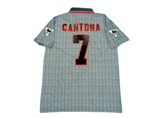 Manchester United 1995/96 Away Shirt