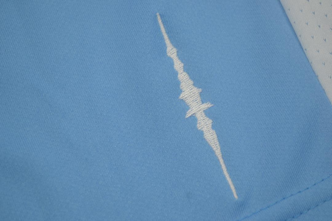 Camiseta de local del Manchester City 2011/12