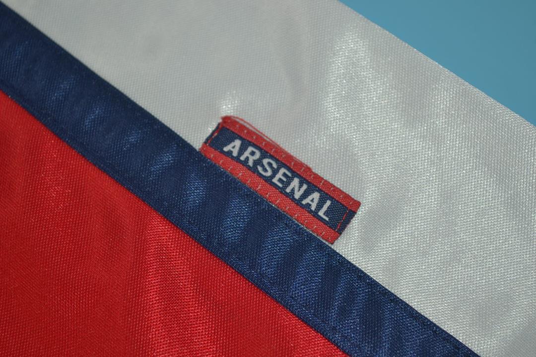 Camiseta de local del Arsenal 1998/99