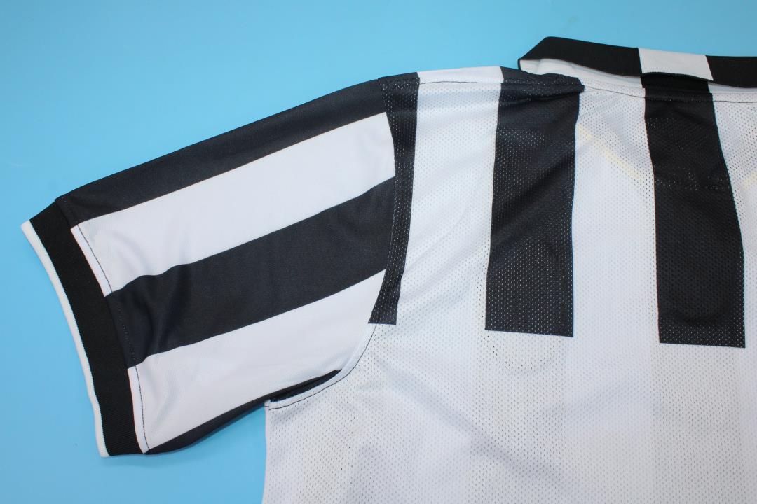 Camiseta de Local de la Final de la Liga de Campeones de la UEFA 2014/15 de la Juventus