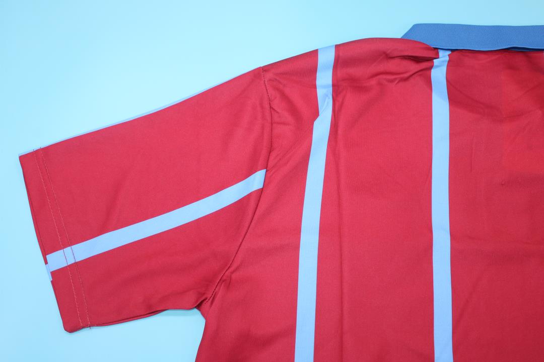Maillot Domicile Aston Villa 1993/95