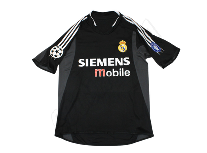 Camiseta de visitante del Real Madrid 2004/05