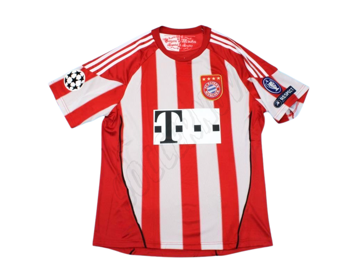Camiseta de local del Bayern Múnich 2010/11