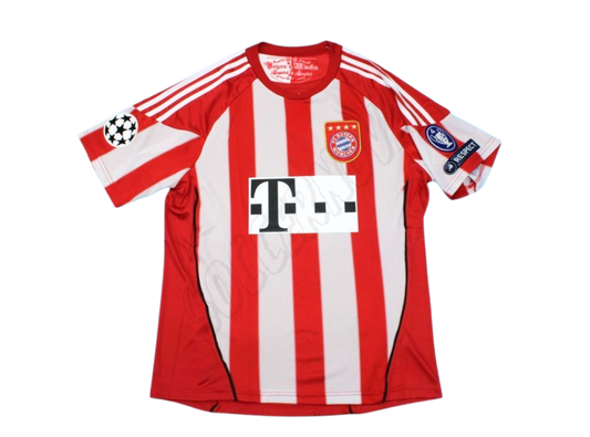 Maillot domicile du Bayern Munich 2010/11