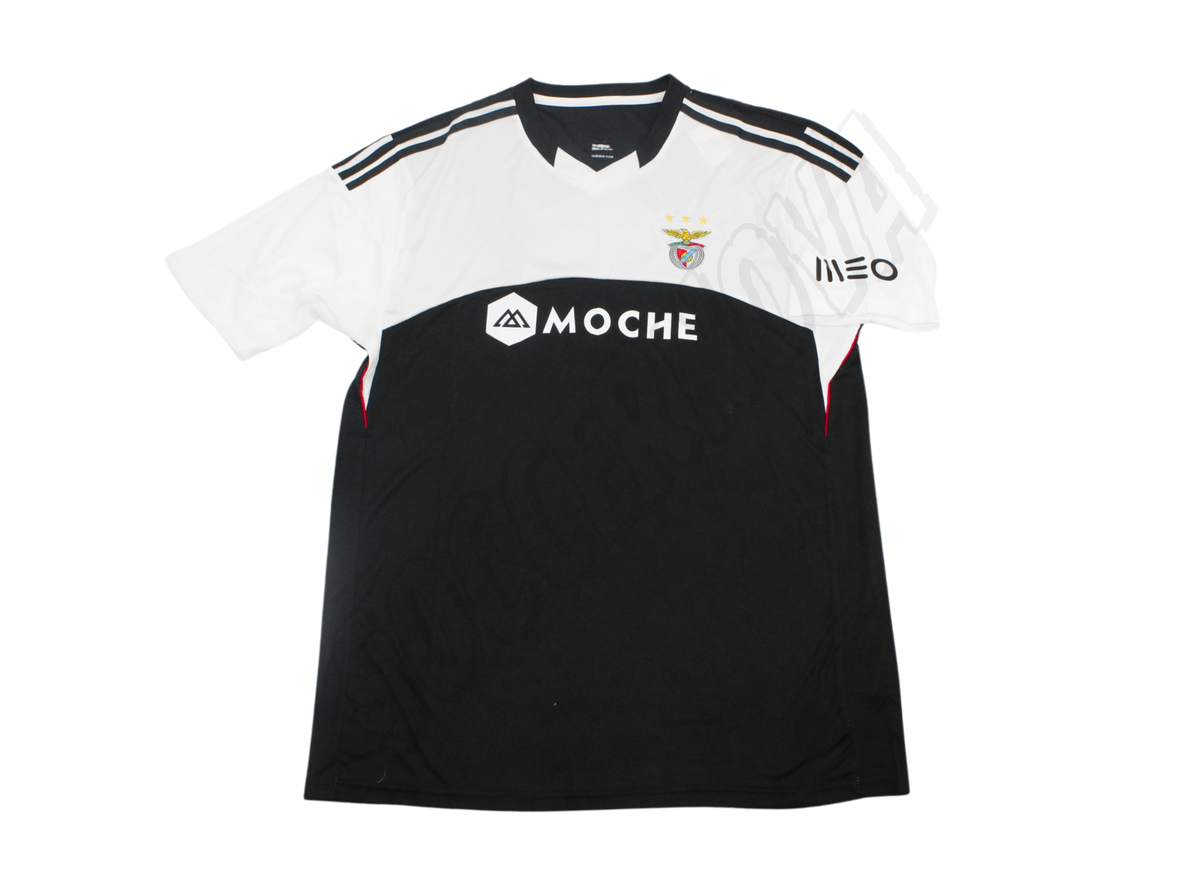 SL Benfica 2013/14 Away Shirt