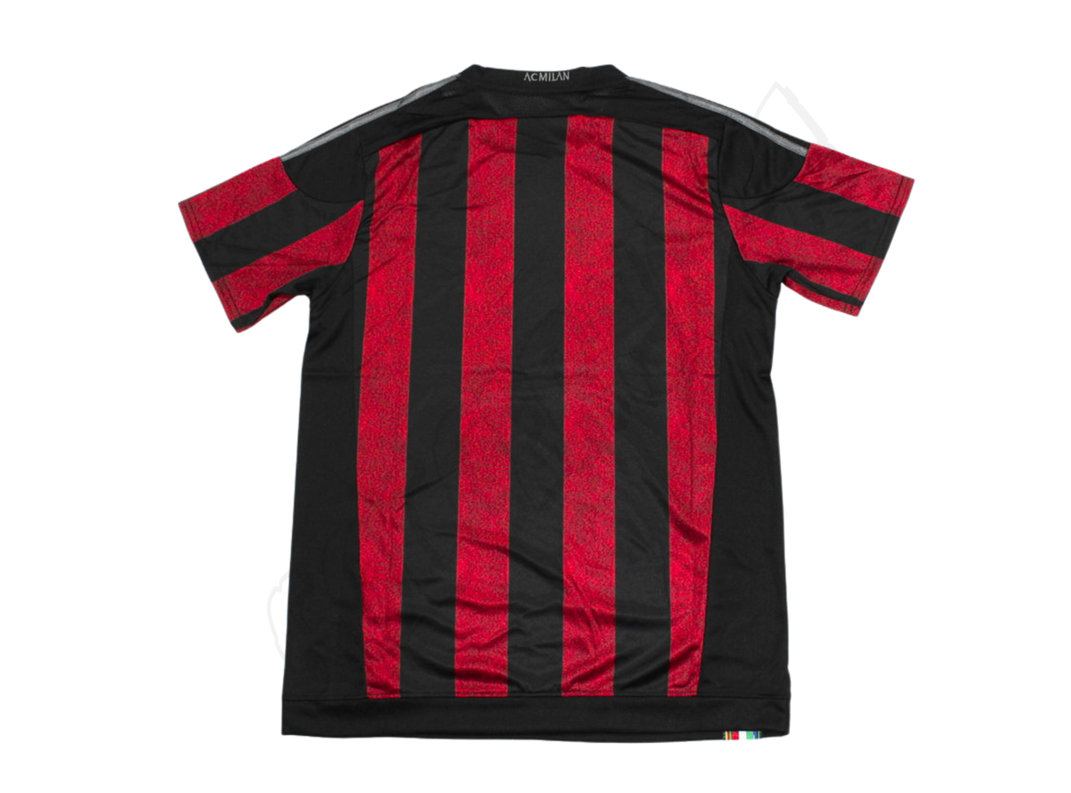 Camiseta local del AC Milan 2015/16