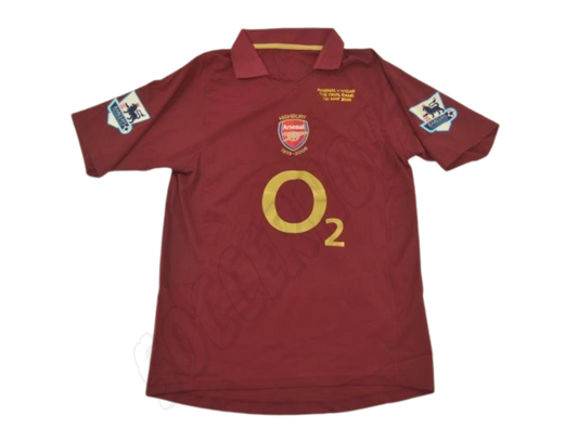 Camiseta de local del Arsenal 2005/06