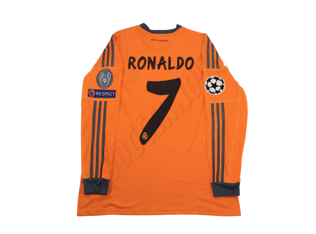 Camiseta de la tercera equipación de manga larga del Real Madrid 2013/14