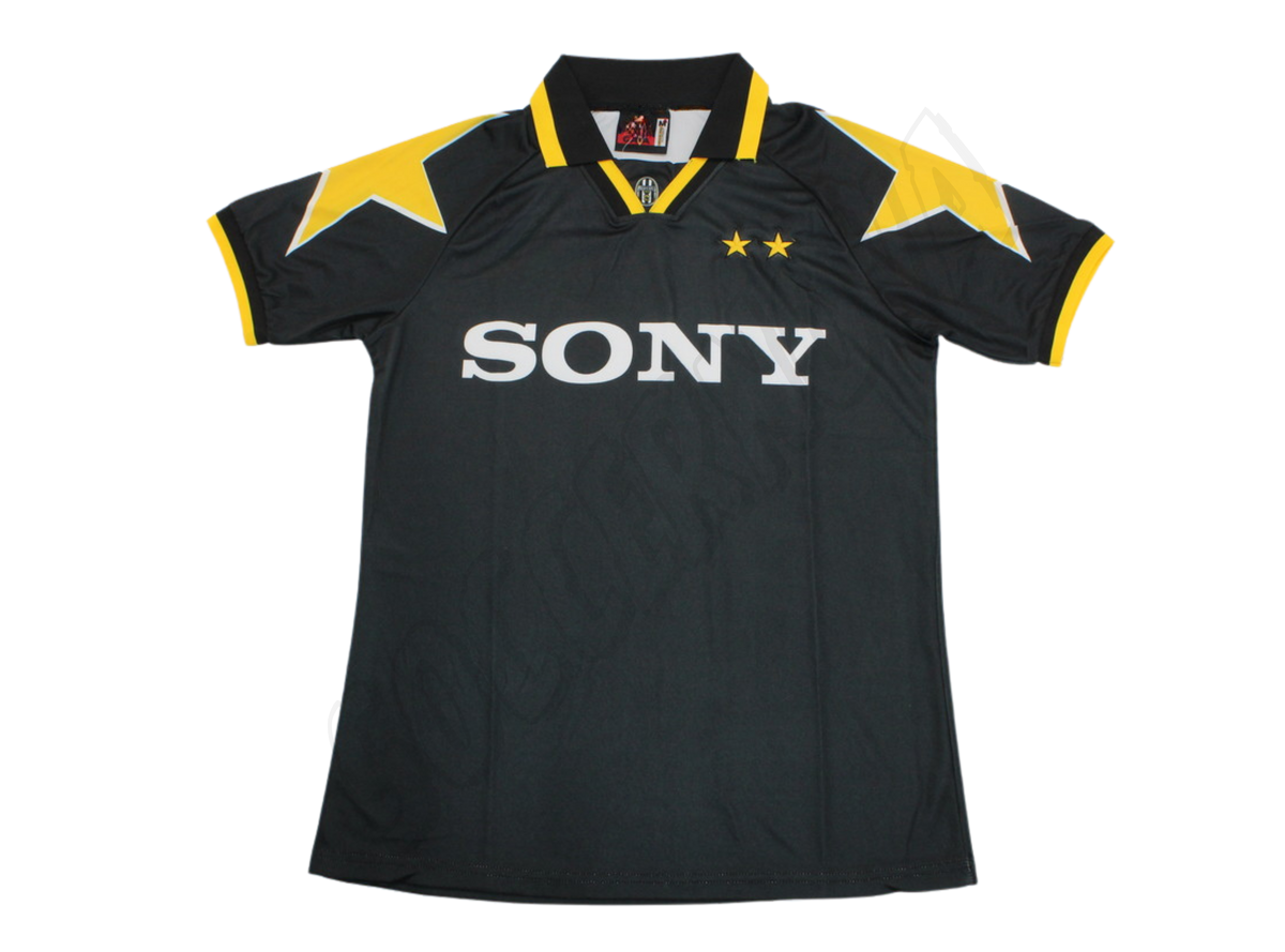 Juventus 1995/96 Third Shirt