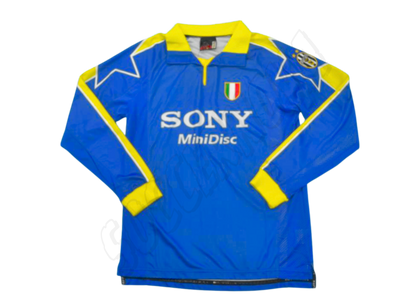 Juventus 1997/98 Long Sleeves Third Shirt