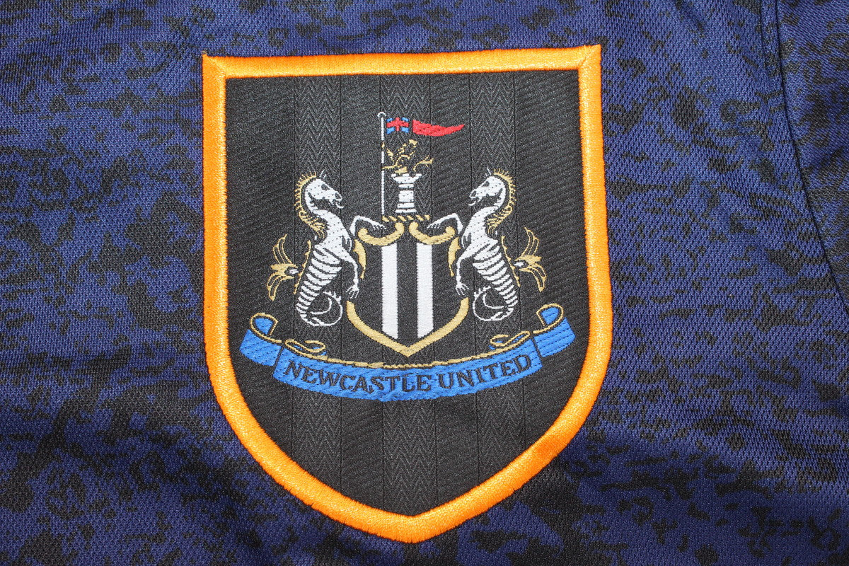 Newcastle United 1997/98 Away Shirt