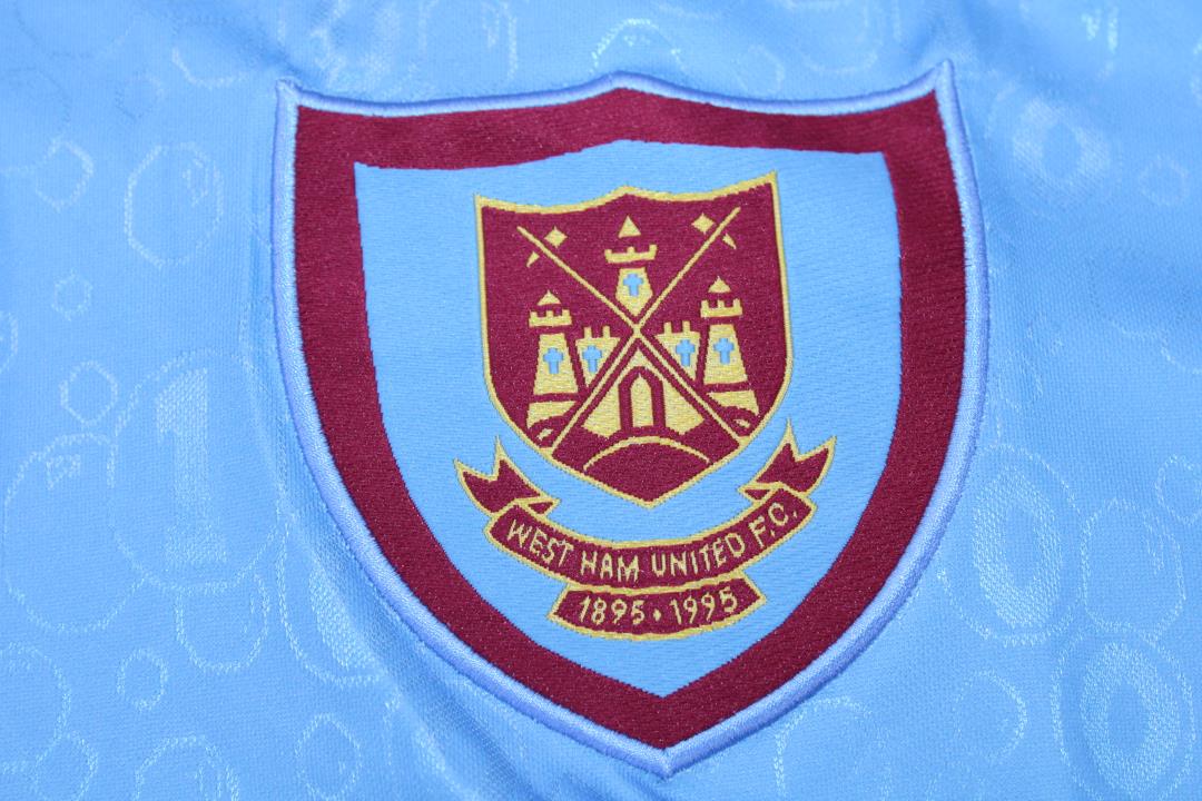 Camiseta de visitante del centenario del West Ham United 1995/97