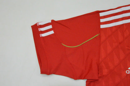 Camiseta local del Liverpool FC 2010/12