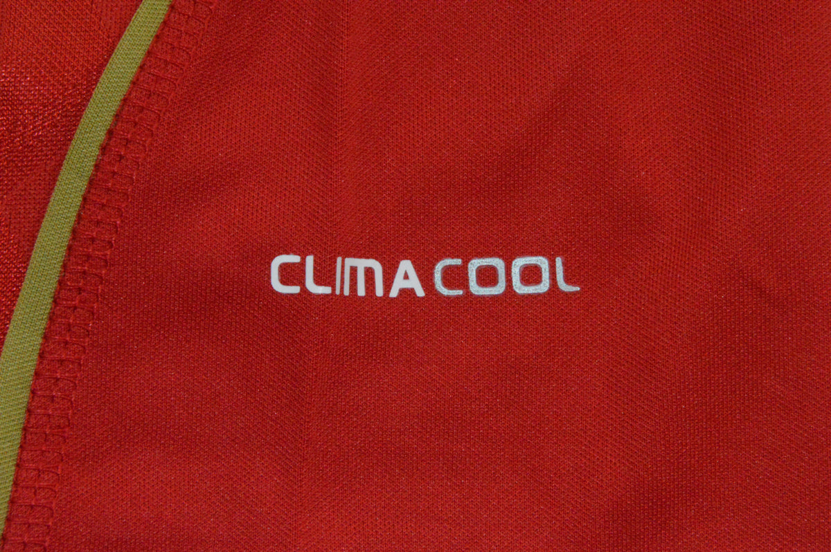 Camiseta local del Liverpool FC 2010/12