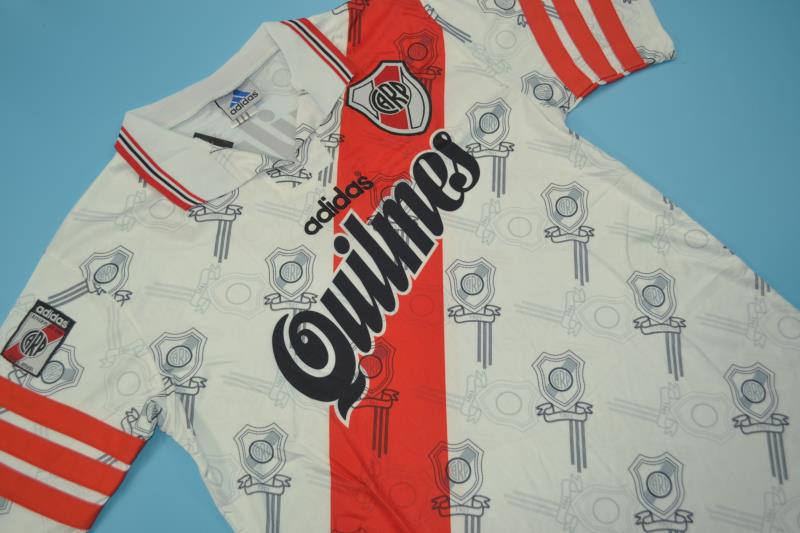 Camiseta de local del River Plate 1996/97