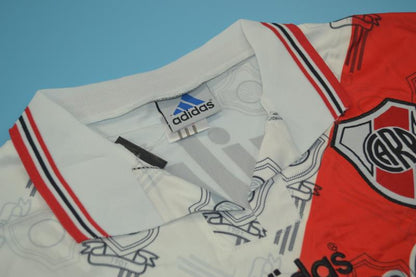 Camiseta de local del River Plate 1996/97