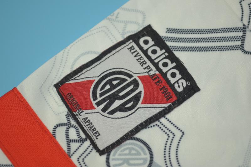 Camiseta de local del River Plate 1996/97