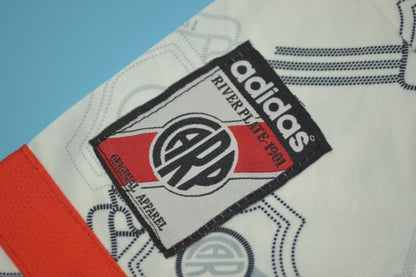 Camiseta de local del River Plate 1996/97