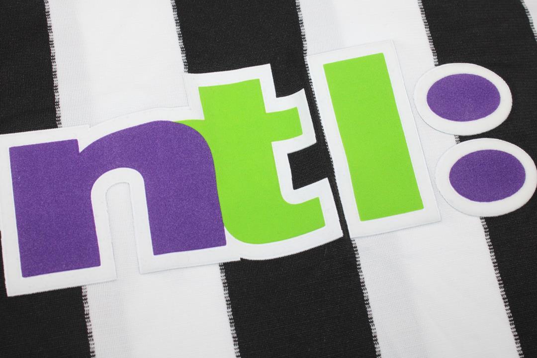 Maillot Domicile Newcastle United 2000/01