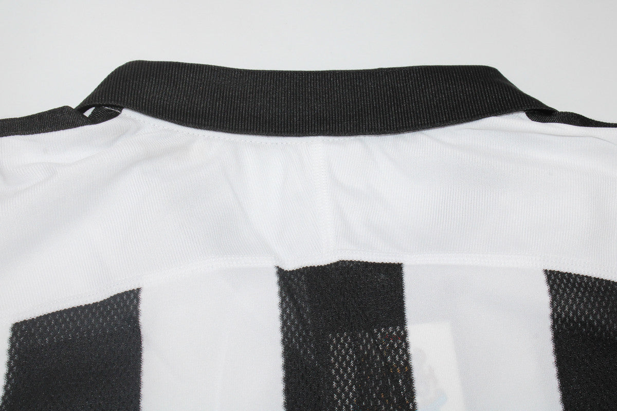Camiseta local del Newcastle United 2003/05