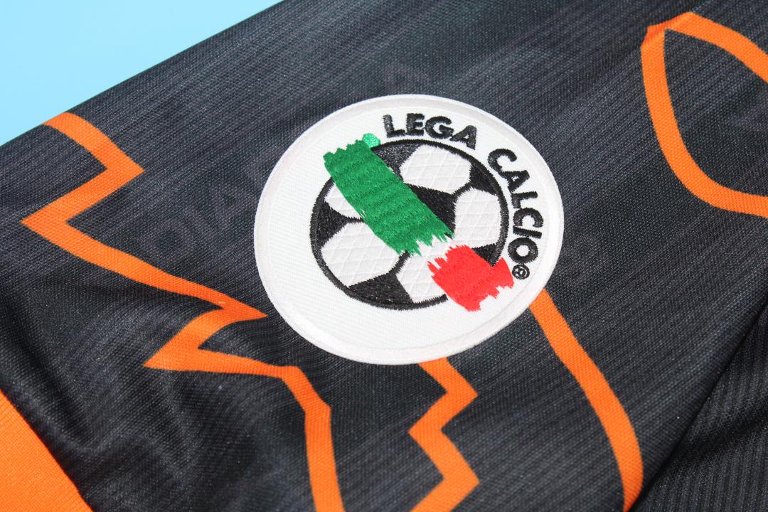 Camiseta alternativa de la AS Roma 1999/00