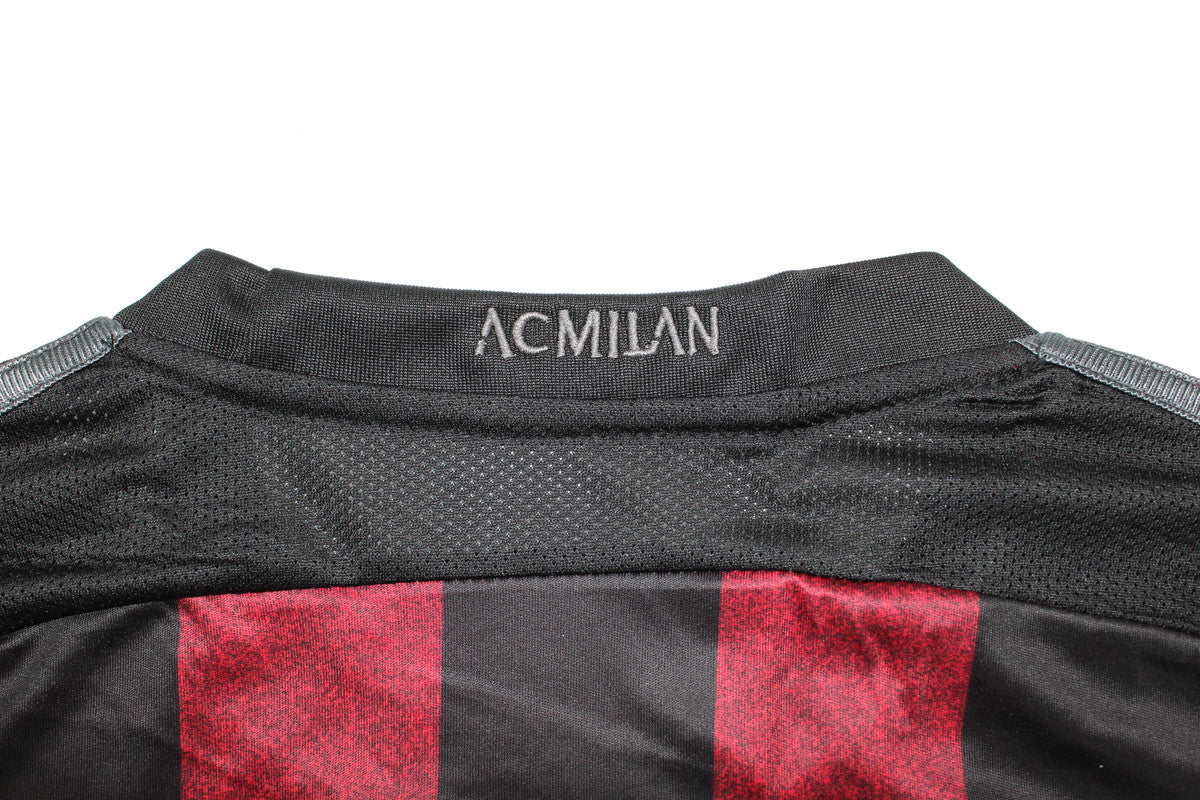 Camiseta local del AC Milan 2015/16