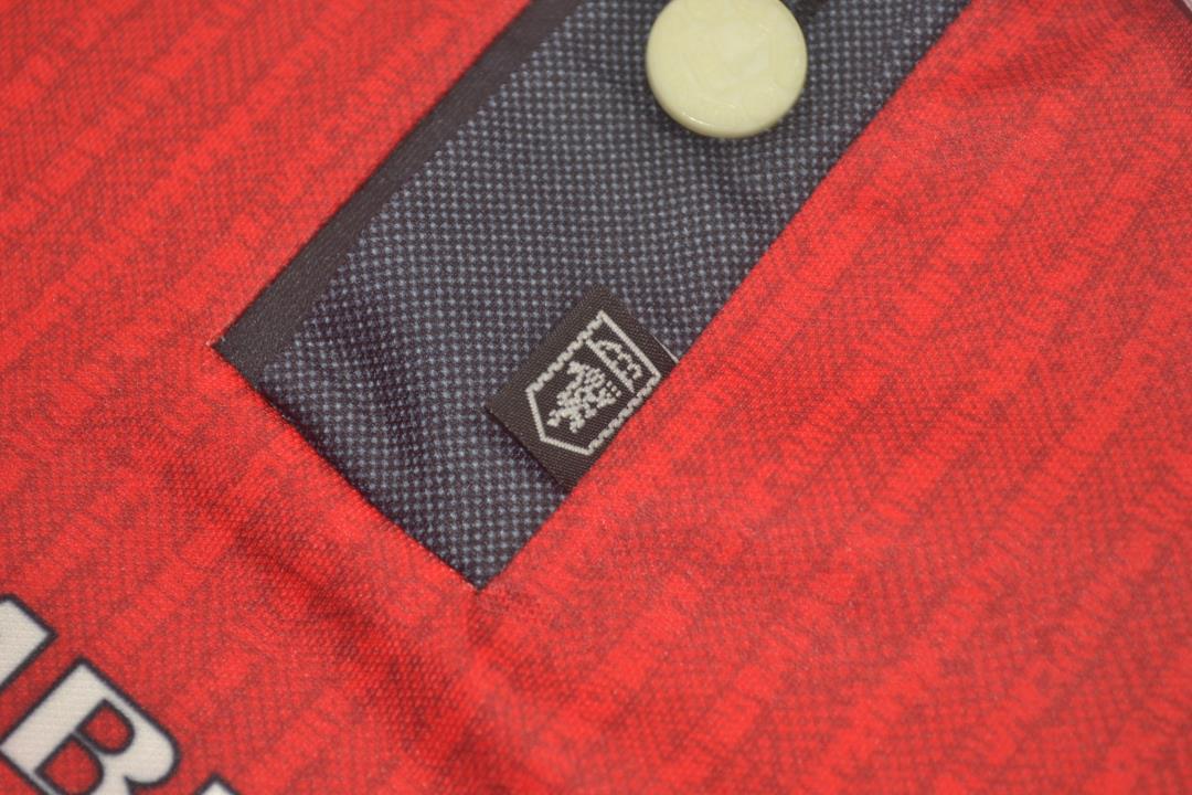 Manchester United 1996/98 Long Sleeves Home Shirt
