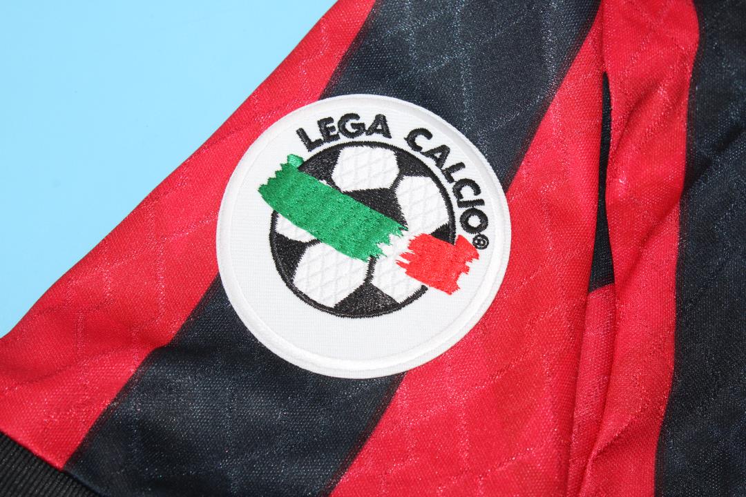 Camiseta local del AC Milan 1995/96
