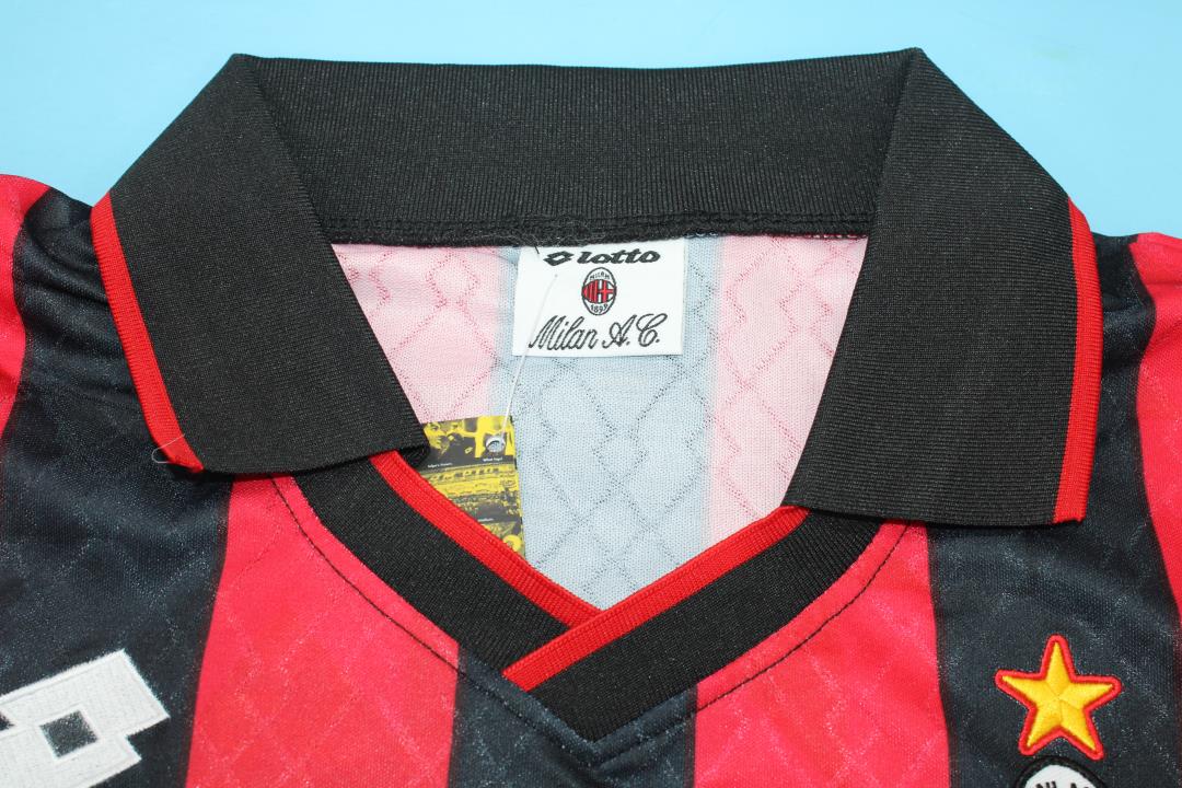 Camiseta local del AC Milan 1995/96