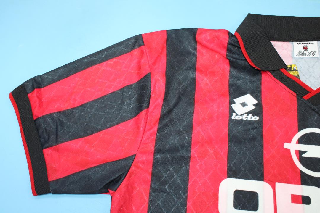 Camiseta local del AC Milan 1995/96