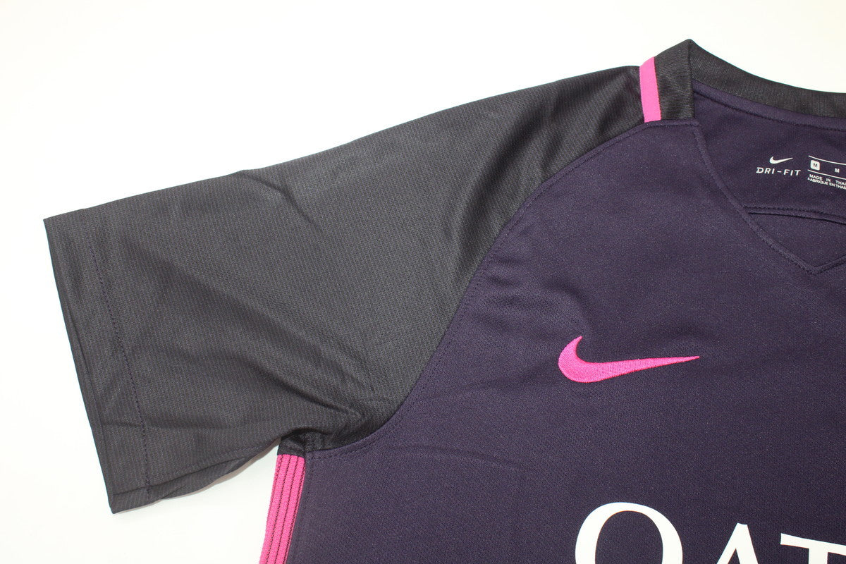 Barcelona 2016/17 Away Shirt