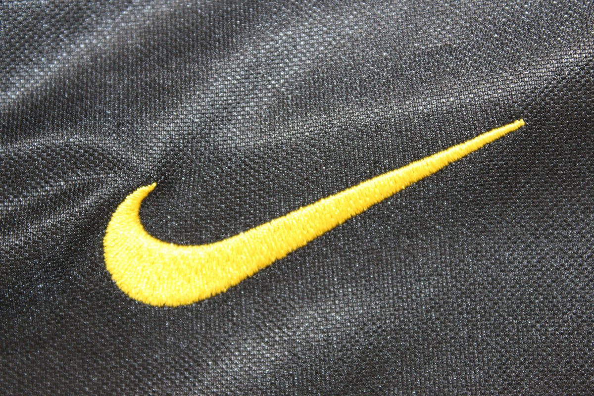 Belgium 2000/02 Away Shirt