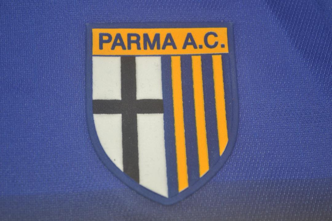 Camiseta local del Parma 2001/02