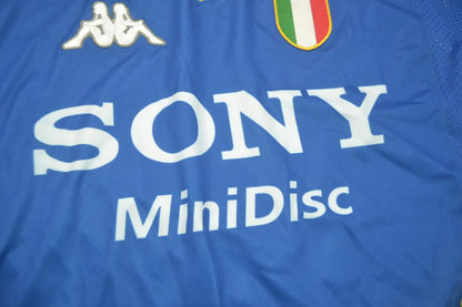 Juventus 1997/98 Long Sleeves Third Shirt