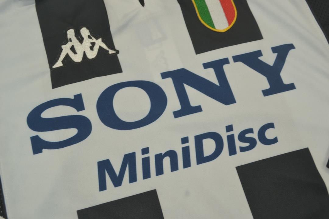 Maillot domicile Juventus manches longues 1997/98