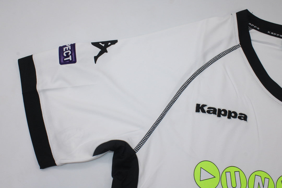 Camiseta local del Valencia 2010/11