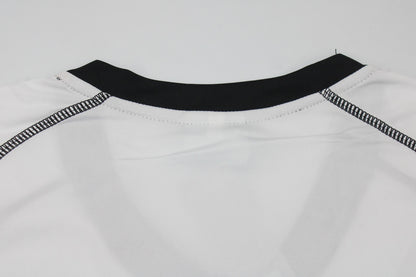 Camiseta local del Valencia 2010/11