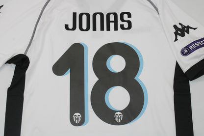 Camiseta local del Valencia 2010/11