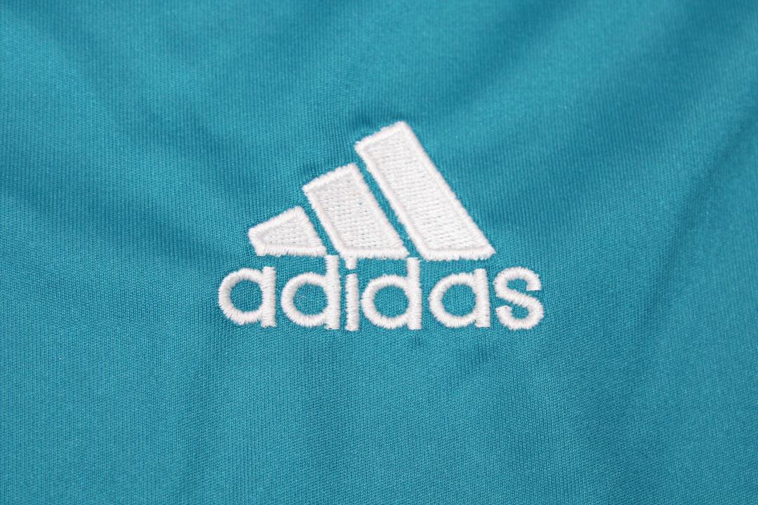 Camiseta de la tercera equipación del Real Madrid 2017/18 de manga larga