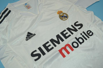 Camiseta de local del Real Madrid 2004/05