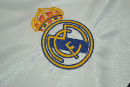 Camiseta de local del Real Madrid 2004/05