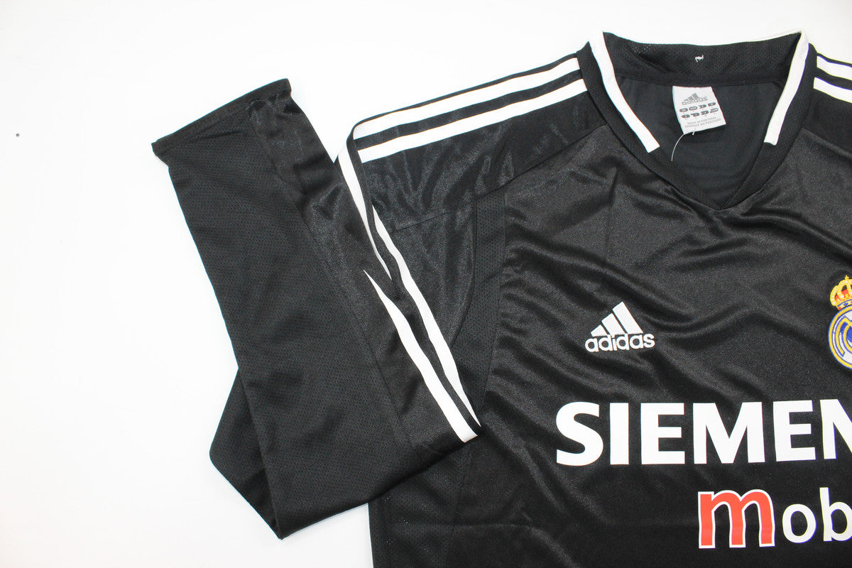 Camiseta de visitante de manga larga del Real Madrid 2004/05