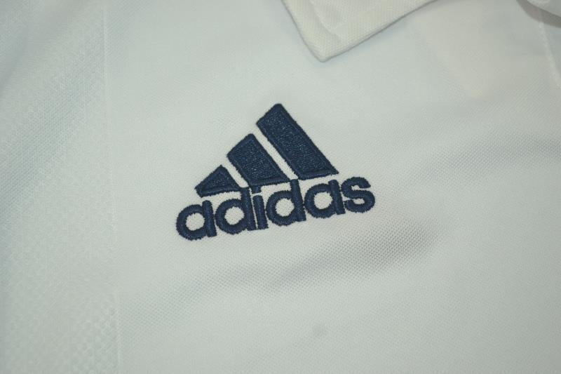 Camiseta de local del Real Madrid Centenario 2001/02
