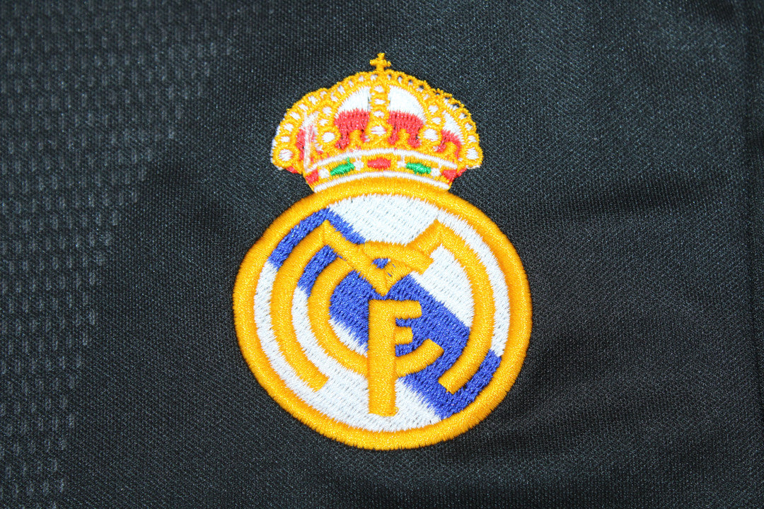 Camiseta de visitante del Real Madrid 2001/02