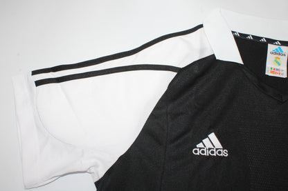 Camiseta de visitante del Real Madrid 2001/02