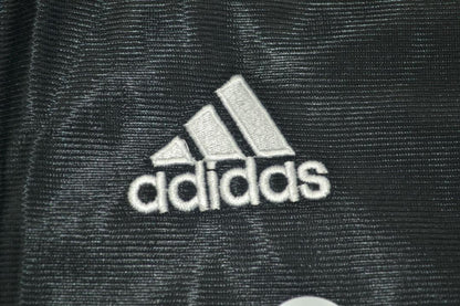 Camiseta de visitante del Real Madrid 2000/01