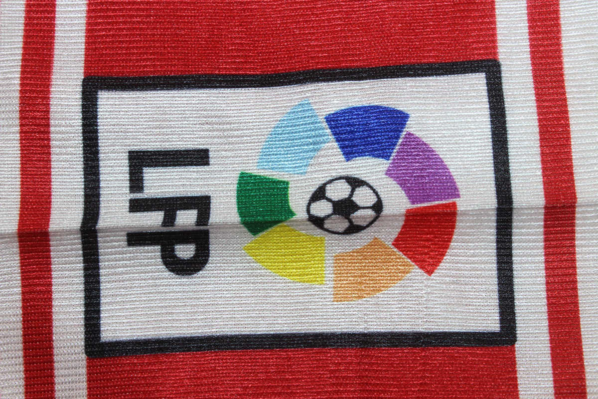 Camiseta de local del Atlético de Madrid 1999/00