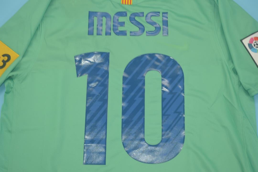 Barcelona 2010/11 Away Shirt