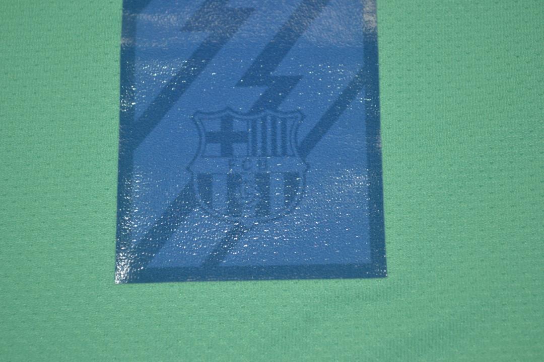Barcelona 2010/11 Away Shirt