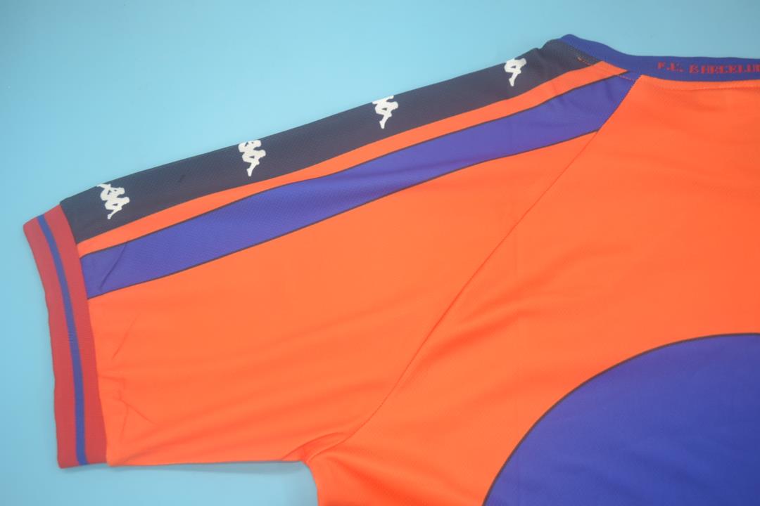 Barcelona 1997/98 Away Shirt